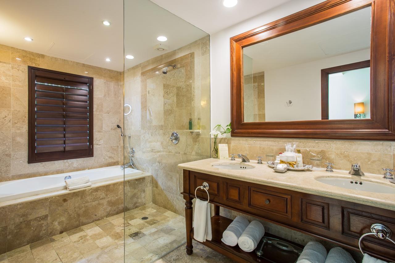 Preferred Club Junior Suite Ocean Front Double,1208280088:JPEG